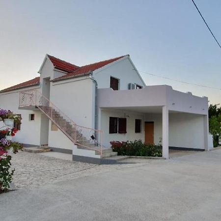 Apartment Magdalena Книн Екстер'єр фото